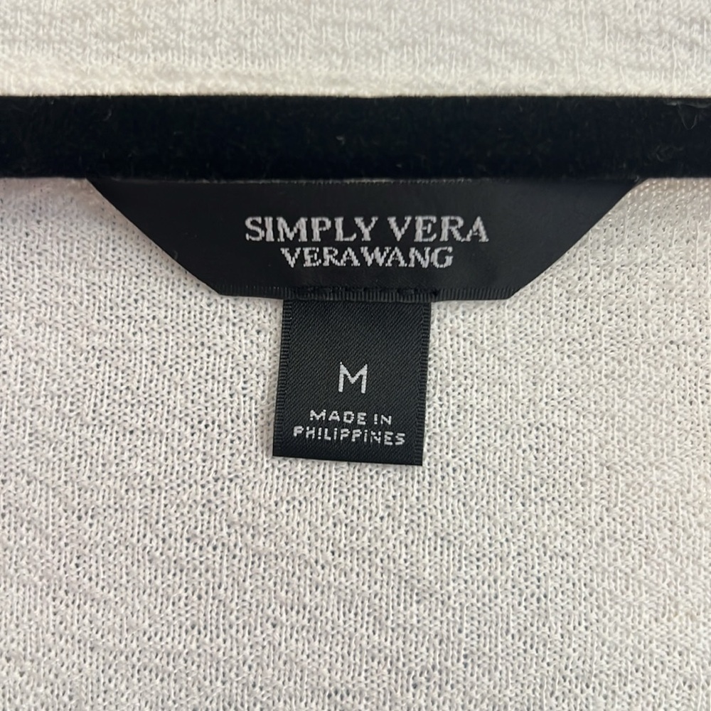Simply Vera Wang gathered waist top size medium - Picture 2 of 3